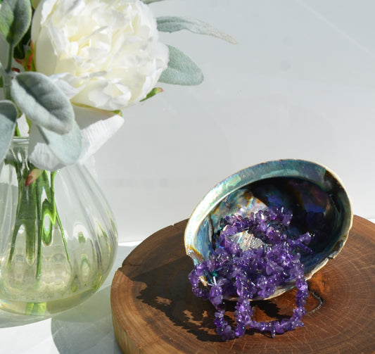 Amethyst Chip Bracelet – Raw Elegance, Crystal Calm