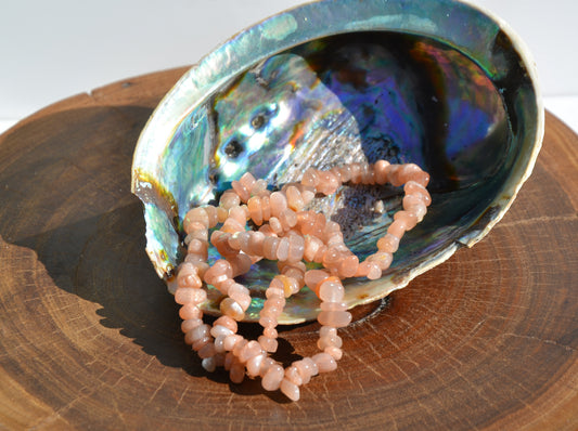 Peach Moonstone Chip Stretch Braclet